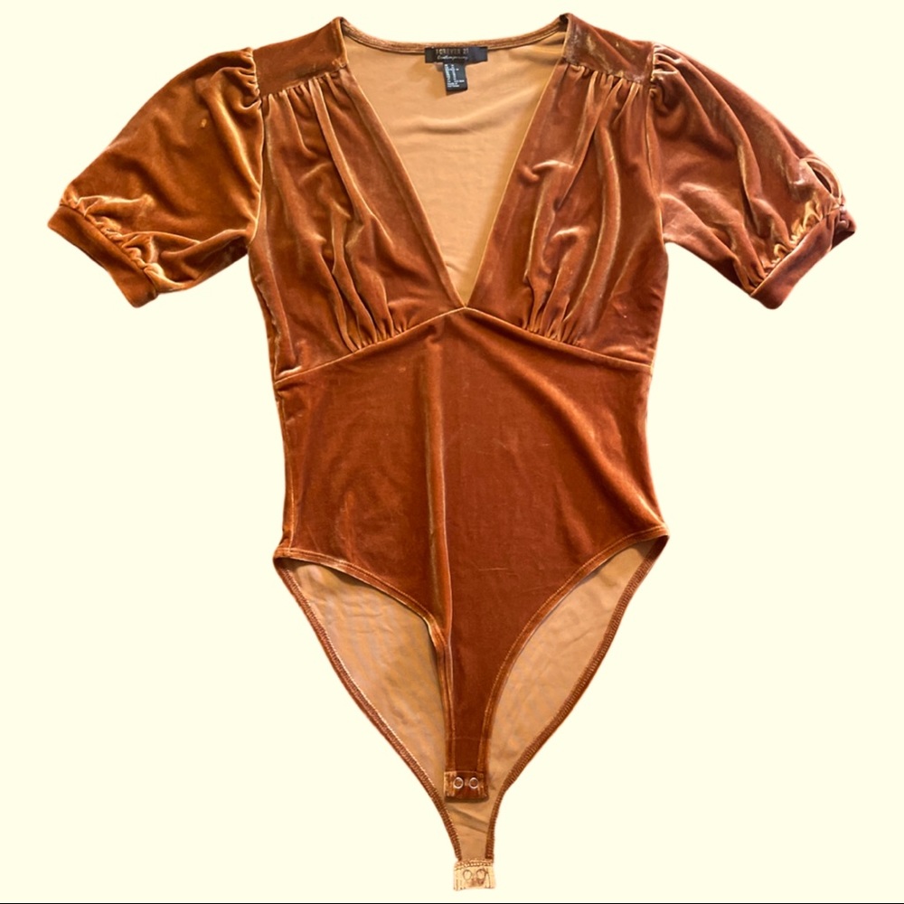 Forever 21 velvet body suit worn once Size M